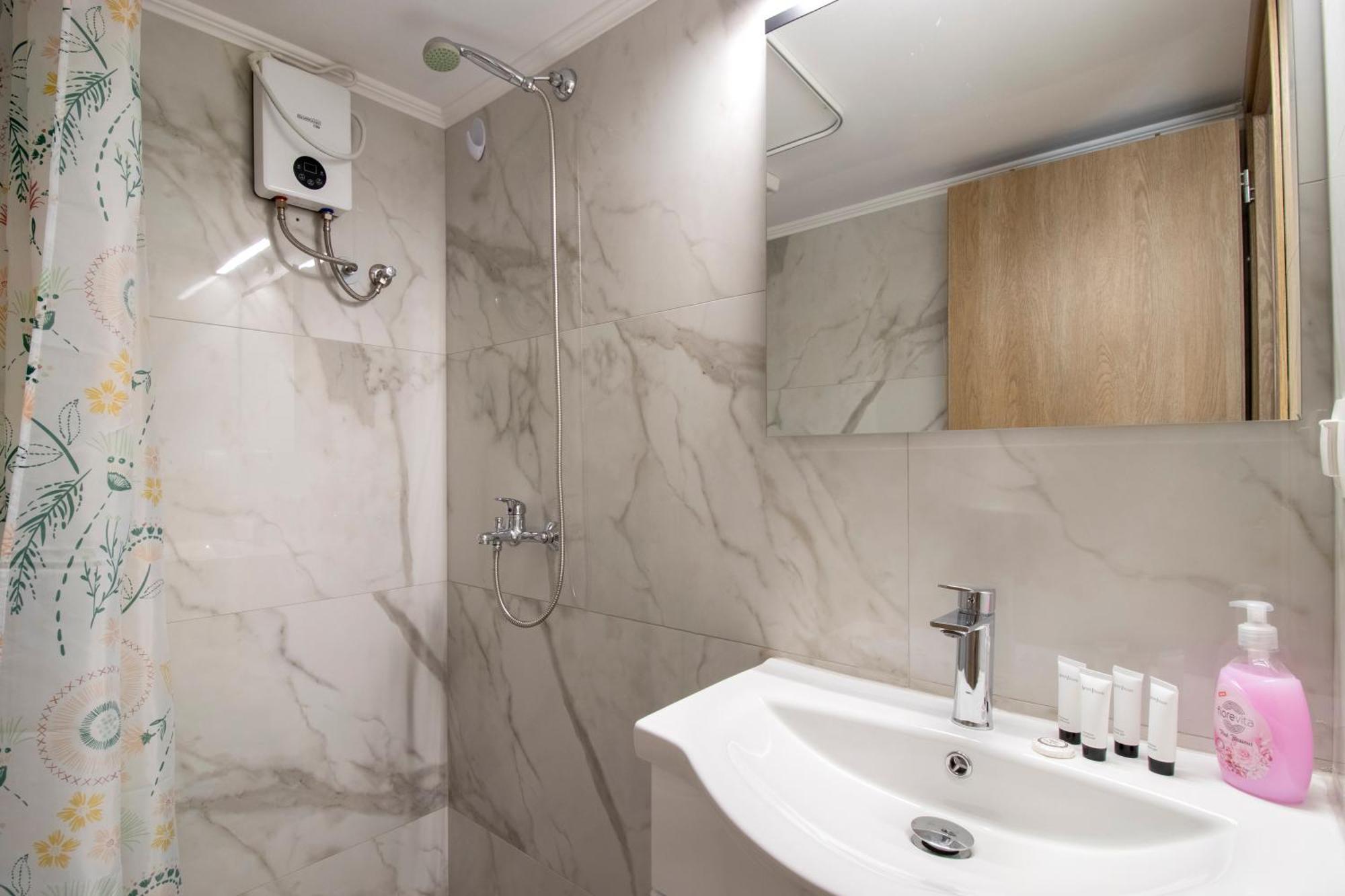 Central Park Urban Studios كاندية المظهر الخارجي الصورة